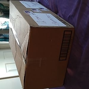 RESELLERS Mystery box *12 items*